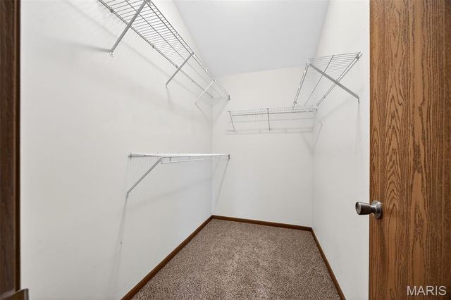 1043 Arlington Way, Warrenton, MO 63383