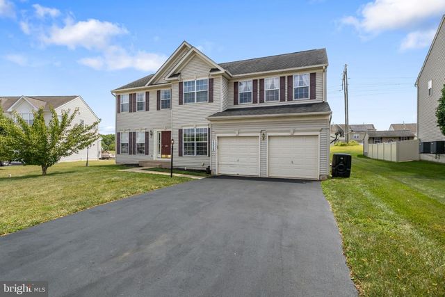 2538 BROWNSTONE CT, Dover, PA 17315