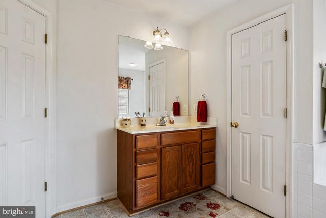 2538 BROWNSTONE CT, Dover, PA 17315