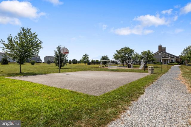 2538 BROWNSTONE CT, Dover, PA 17315