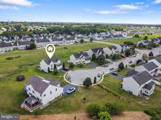 2538 BROWNSTONE CT, Dover, PA 17315