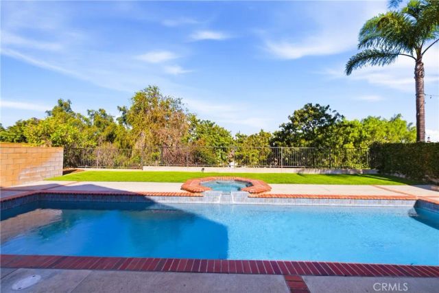 11955 Silver Crest Street, Moorpark, CA 93021