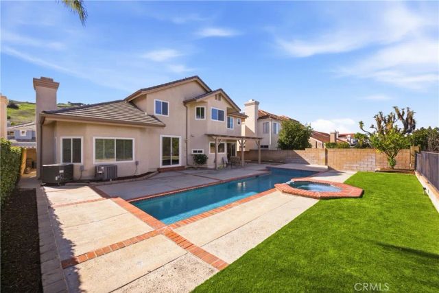 11955 Silver Crest Street, Moorpark, CA 93021