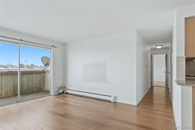 561 Geneva Street 305, Aurora, CO 80010