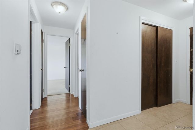 561 Geneva Street 305, Aurora, CO 80010