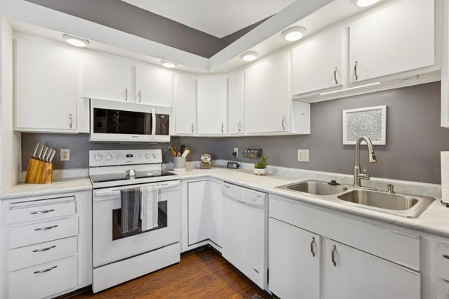 8148 Brandywine Parkway, Brooklyn Park, MN 55444