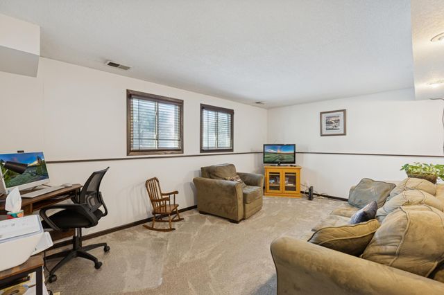 8148 Brandywine Parkway, Brooklyn Park, MN 55444