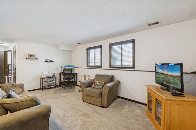 8148 Brandywine Parkway, Brooklyn Park, MN 55444