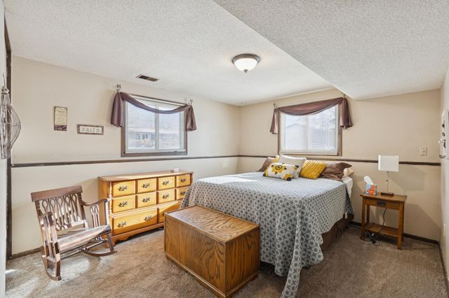 8148 Brandywine Parkway, Brooklyn Park, MN 55444