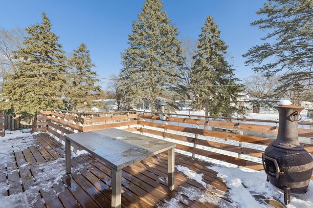 8148 Brandywine Parkway, Brooklyn Park, MN 55444