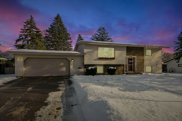 8148 Brandywine Parkway, Brooklyn Park, MN 55444