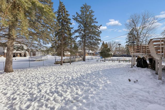 8148 Brandywine Parkway, Brooklyn Park, MN 55444