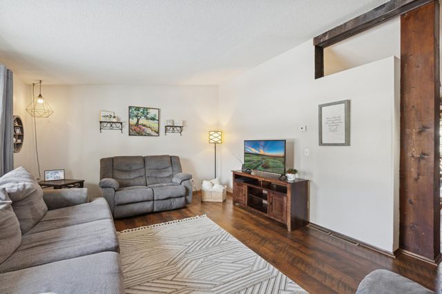 8148 Brandywine Parkway, Brooklyn Park, MN 55444