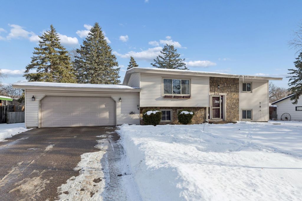 8148 Brandywine Parkway, Brooklyn Park, MN 55444