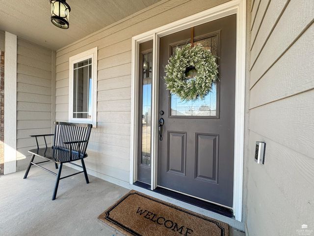 3720 Deakon Drive, Manhattan, KS 66503