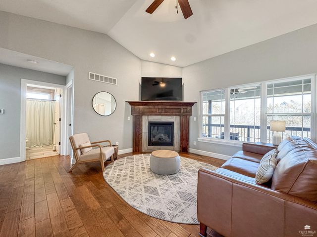 3720 Deakon Drive, Manhattan, KS 66503