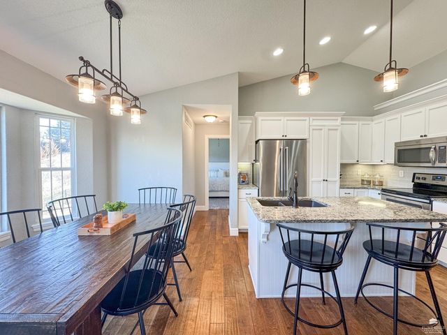 3720 Deakon Drive, Manhattan, KS 66503