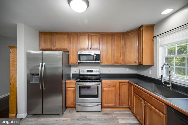 9641 PAMUNKEY DR, King George, VA 22485