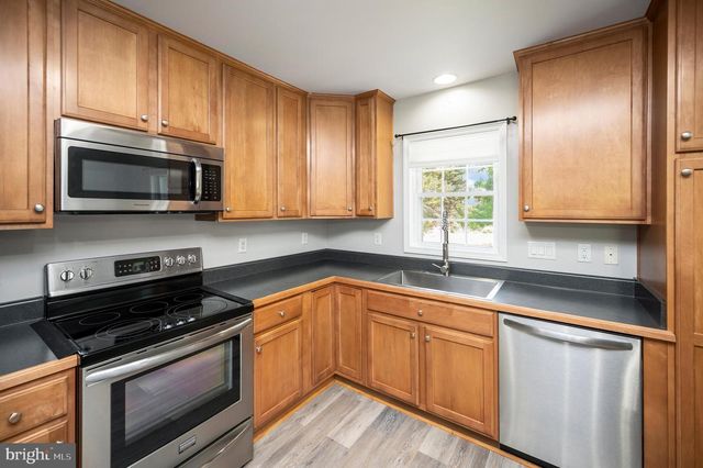 9641 PAMUNKEY DR, King George, VA 22485