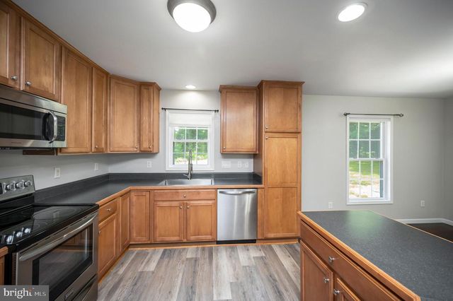 9641 PAMUNKEY DR, King George, VA 22485