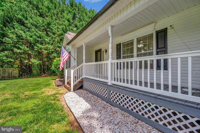 9641 PAMUNKEY DR, King George, VA 22485