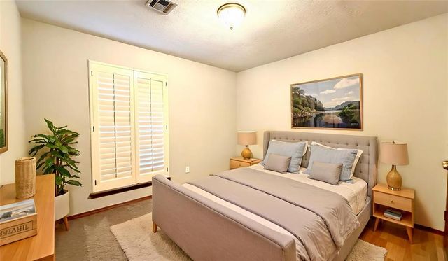 519 Sparrow Hawk Street, Edmond, OK 73003