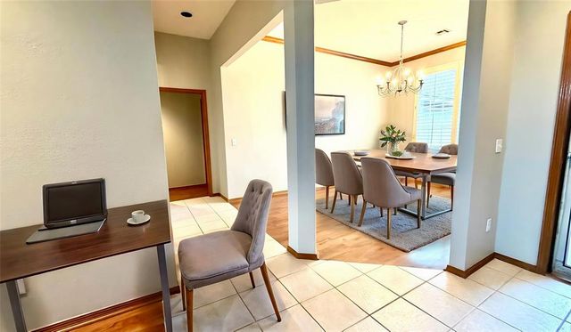 519 Sparrow Hawk Street, Edmond, OK 73003