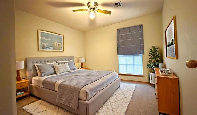 519 Sparrow Hawk Street, Edmond, OK 73003