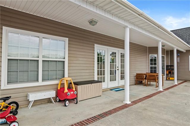 6338 Sun Dell Circle, Blackshear, GA 31516