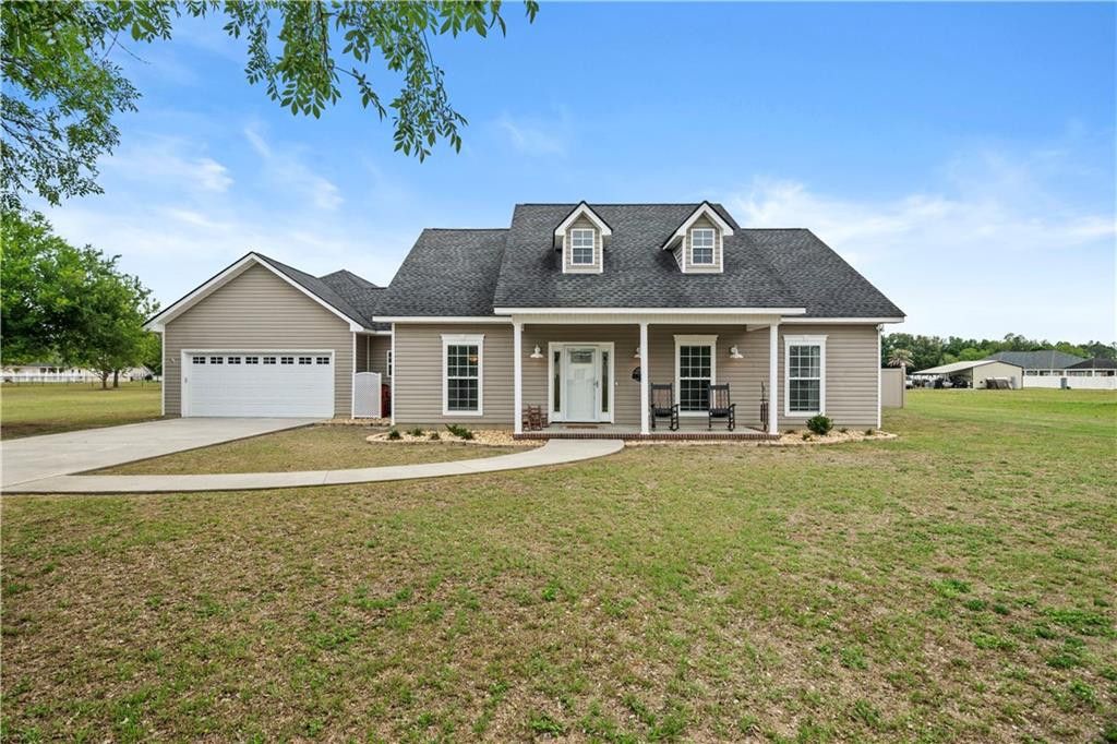 6338 Sun Dell Circle, Blackshear, GA 31516