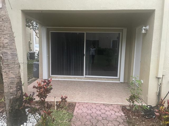 726 SW 122nd Ave 726, Pembroke Pines, FL 33025