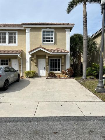 726 SW 122nd Ave 726, Pembroke Pines, FL 33025