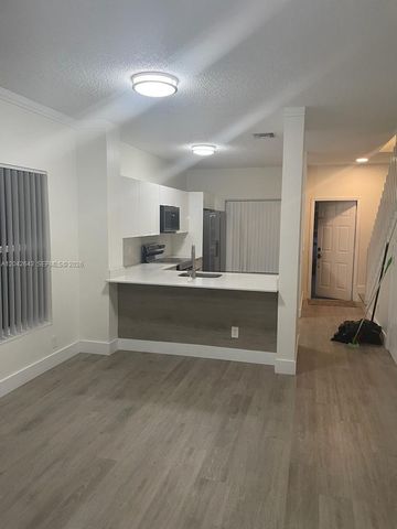 726 SW 122nd Ave 726, Pembroke Pines, FL 33025