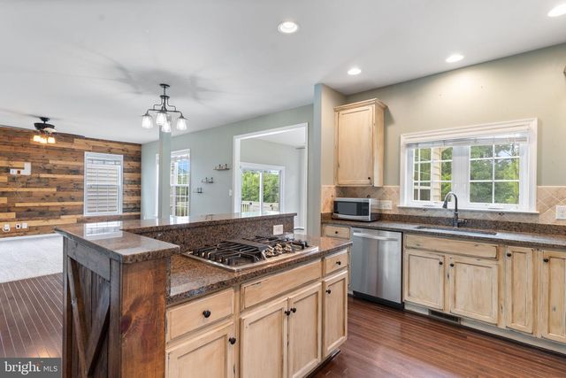 5270 LONGBOW RD, King George, VA 22485