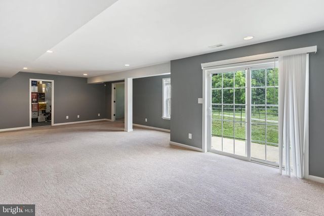 5270 LONGBOW RD, King George, VA 22485