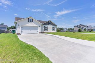 312 Springcreek Court, Hubert, NC 28539