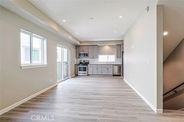 5261 Harmony Avenue, North Hollywood (los Angeles), CA 91601