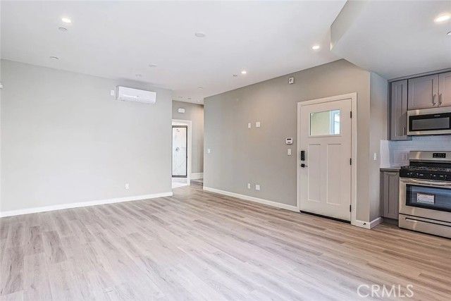 5261 Harmony Avenue, North Hollywood (los Angeles), CA 91601