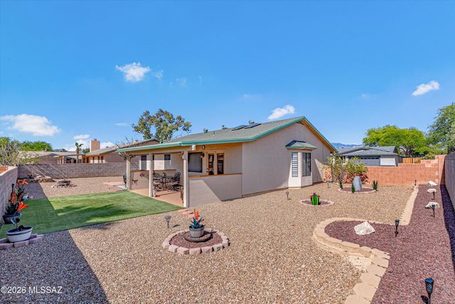 8501 N Camas Way, Tucson, AZ 85742