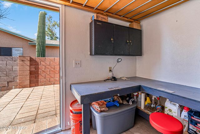 8501 N Camas Way, Tucson, AZ 85742