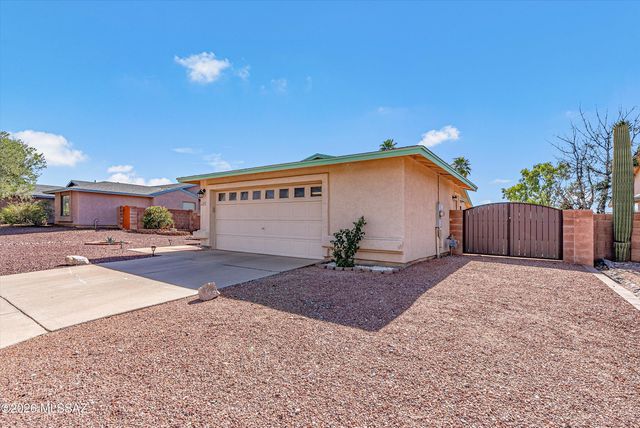 8501 N Camas Way, Tucson, AZ 85742