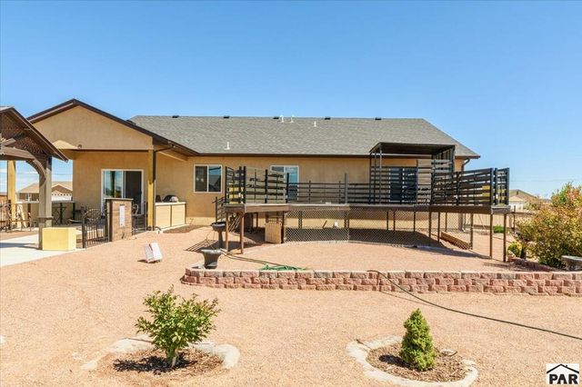 624 E Paradise Dr, Pueblo West, CO 81007