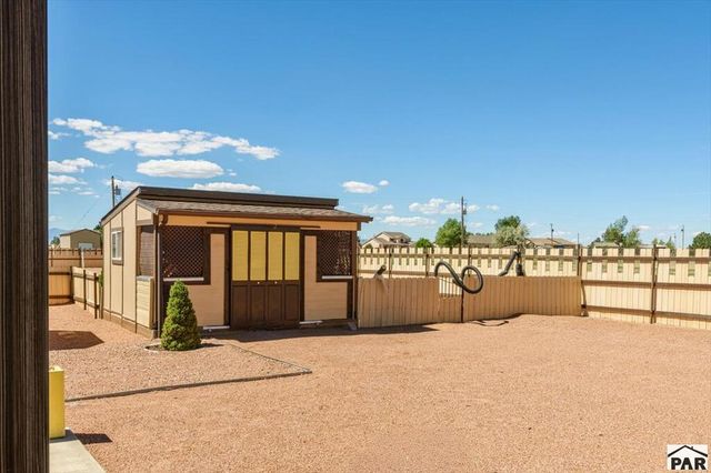 624 E Paradise Dr, Pueblo West, CO 81007