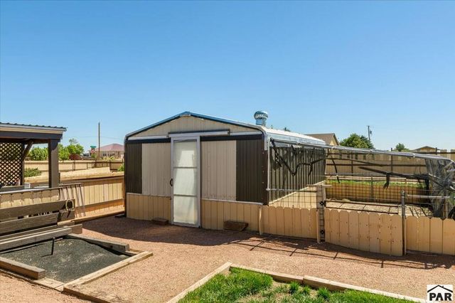 624 E Paradise Dr, Pueblo West, CO 81007