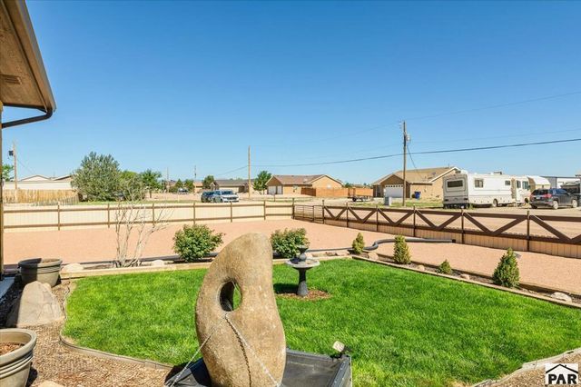 624 E Paradise Dr, Pueblo West, CO 81007