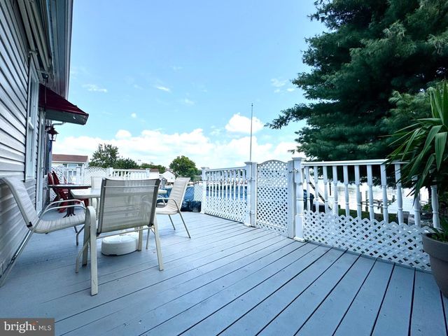 8514 SANDY PLAINS RD, Dundalk, MD 21222