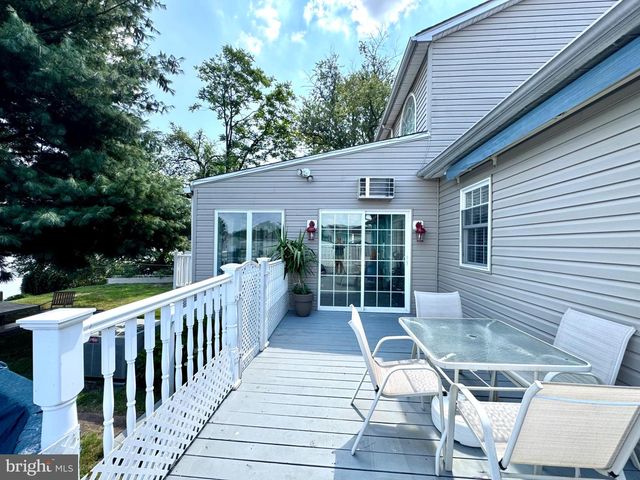 8514 SANDY PLAINS RD, Dundalk, MD 21222