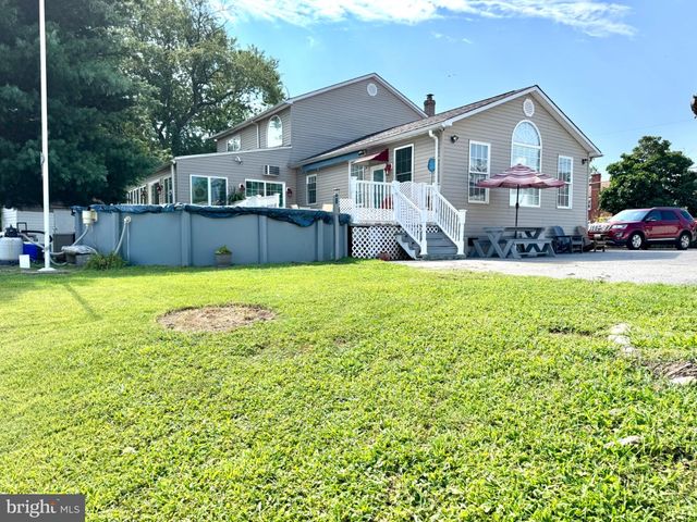 8514 SANDY PLAINS RD, Dundalk, MD 21222