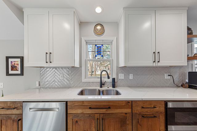 6432 3rd Avenue S, Richfield, MN 55423