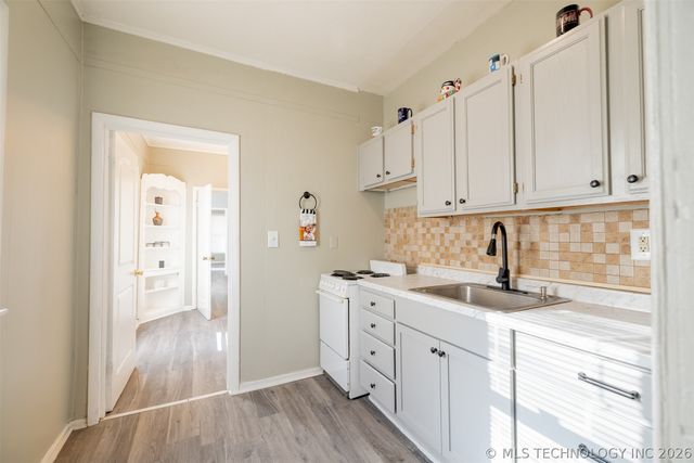 2739 W Cameron Street, Tulsa, OK 74127